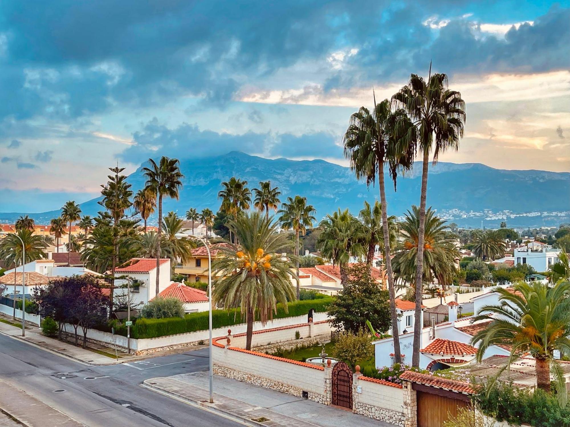 Apartmán La Urbanizacion Cerca Del Mar Denia Exteriér fotografie